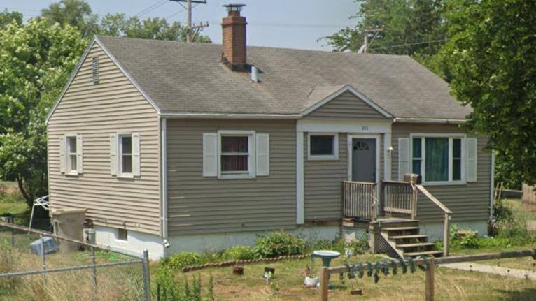 House for rent at 845 S Albert Ave #845, South Bend, IN 46619