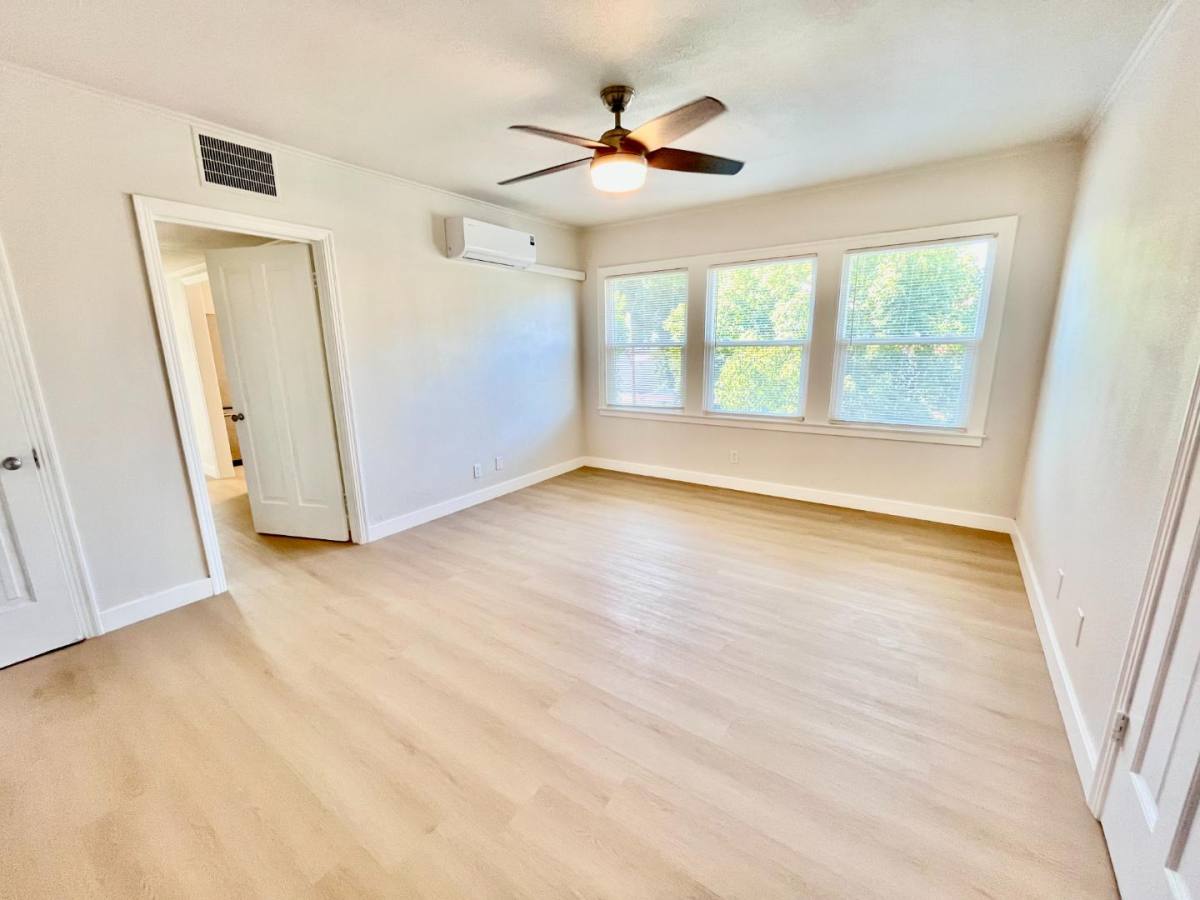 Apartment for rent at 862 E Pine Ave #6, Fresno, CA 93728