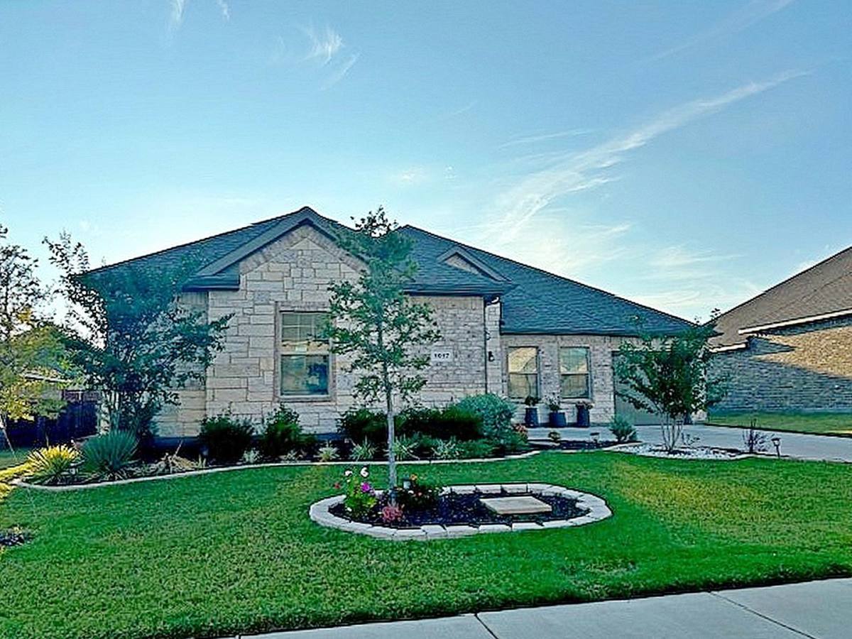 House for rent at 4822 Windfern Way, Midlothian, TX 76065