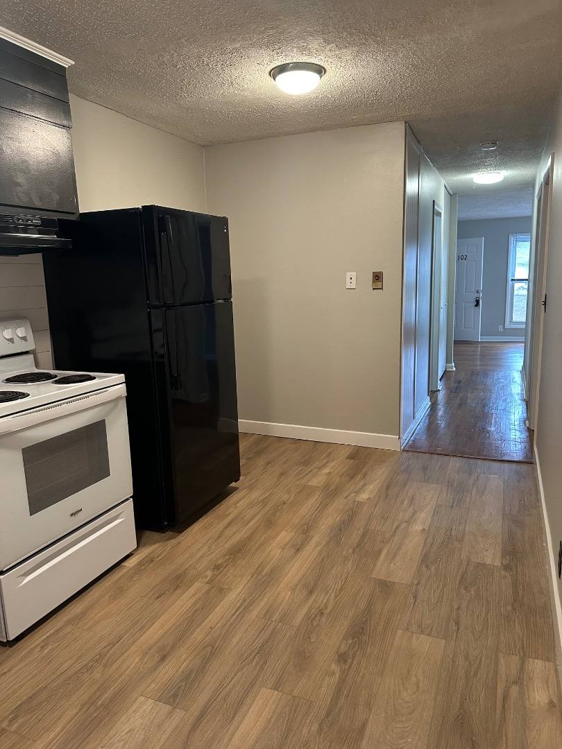 Apartment for rent at 268 Legion St #102, Weber City, VA 24290