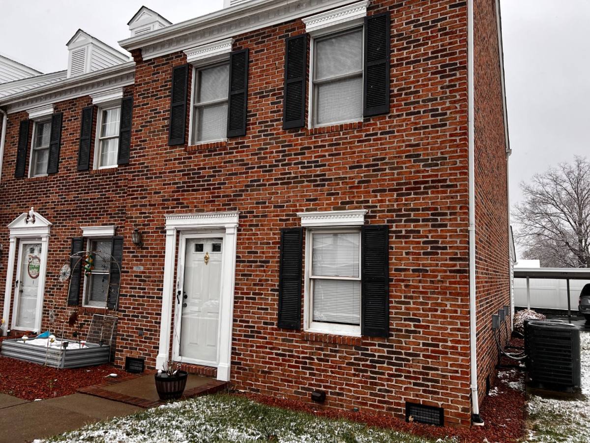 Townhouse for rent at 1270 Konnarock Rd, Kingsport, TN 37664