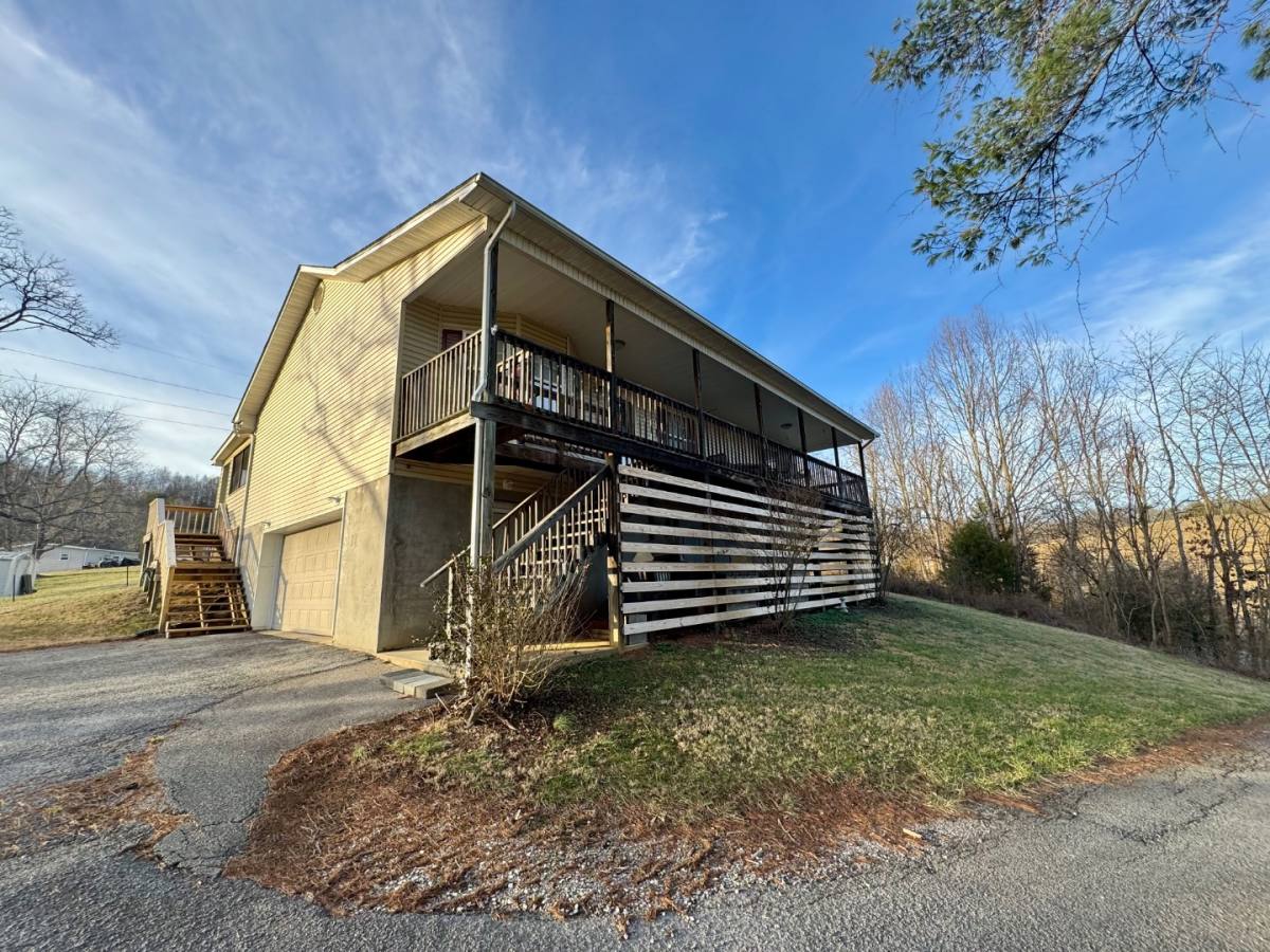House for rent at 4350 Weaver Pike, Bluff City, TN 37618