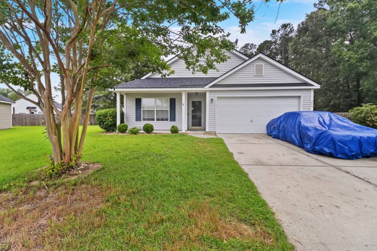House for rent at 305 Wilderland Court, Moncks Corner, SC 29461