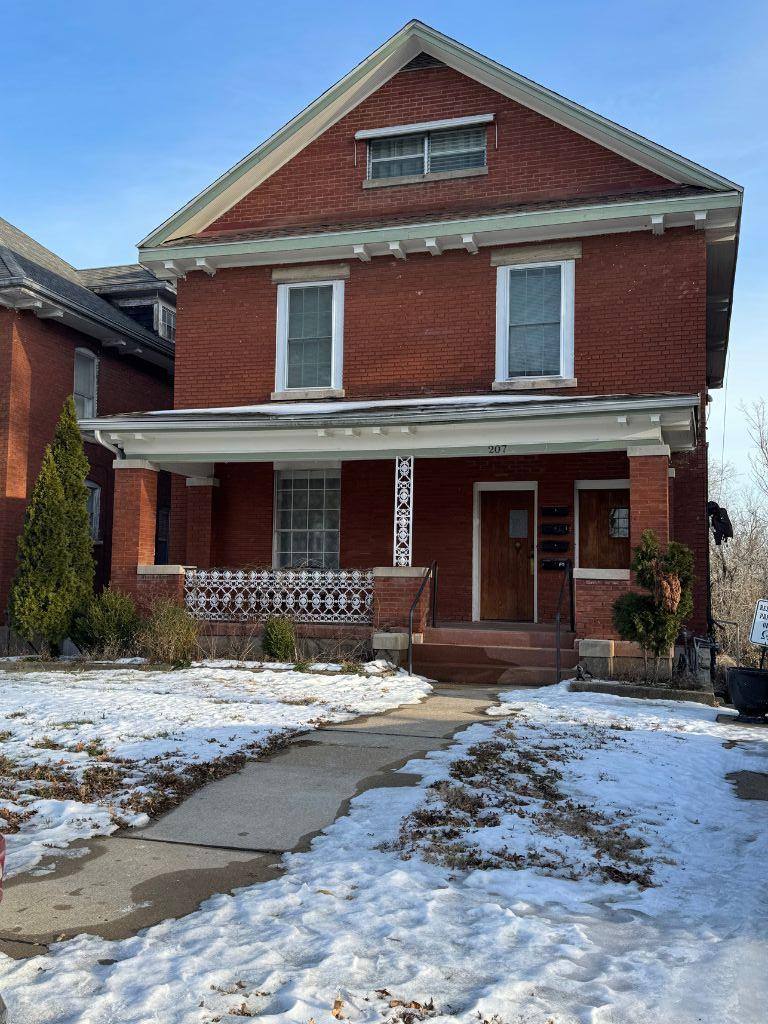 Apartment for rent at 207 Cherry St #207-A, Jefferson City, MO 65101