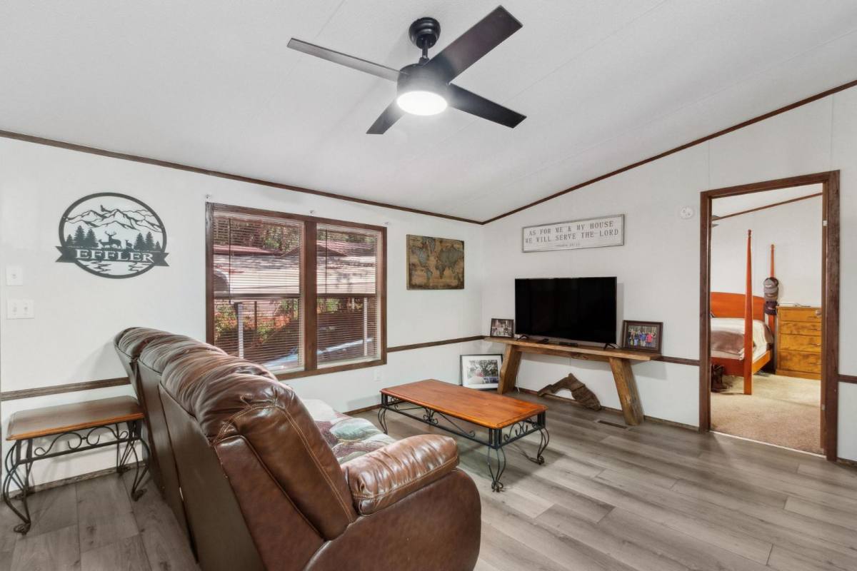 House for rent at 6830 Deer Springs Rd, Keystone Heights, FL 32656
