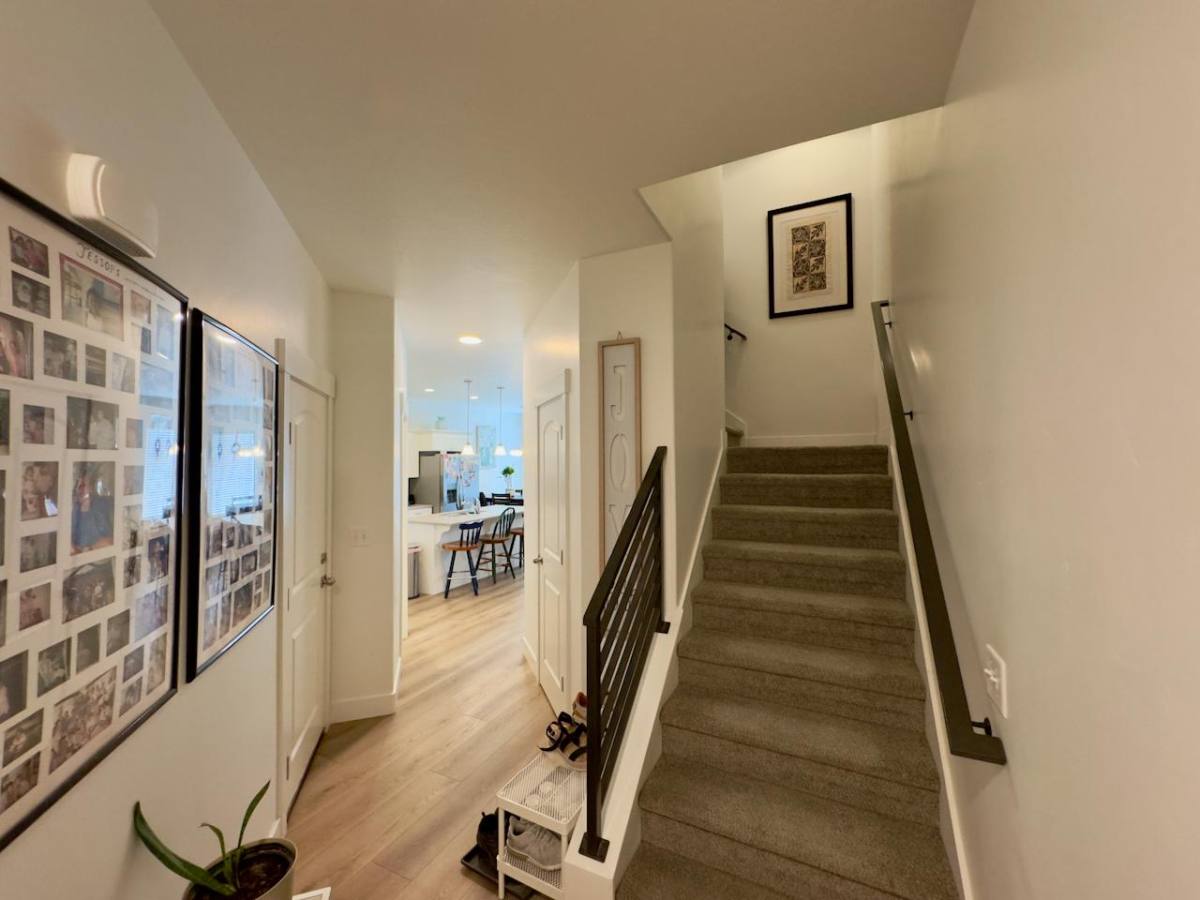 Townhouse for rent at 1023 N Ledger Dr #SINGLE Family, Saratoga Springs, UT 84045