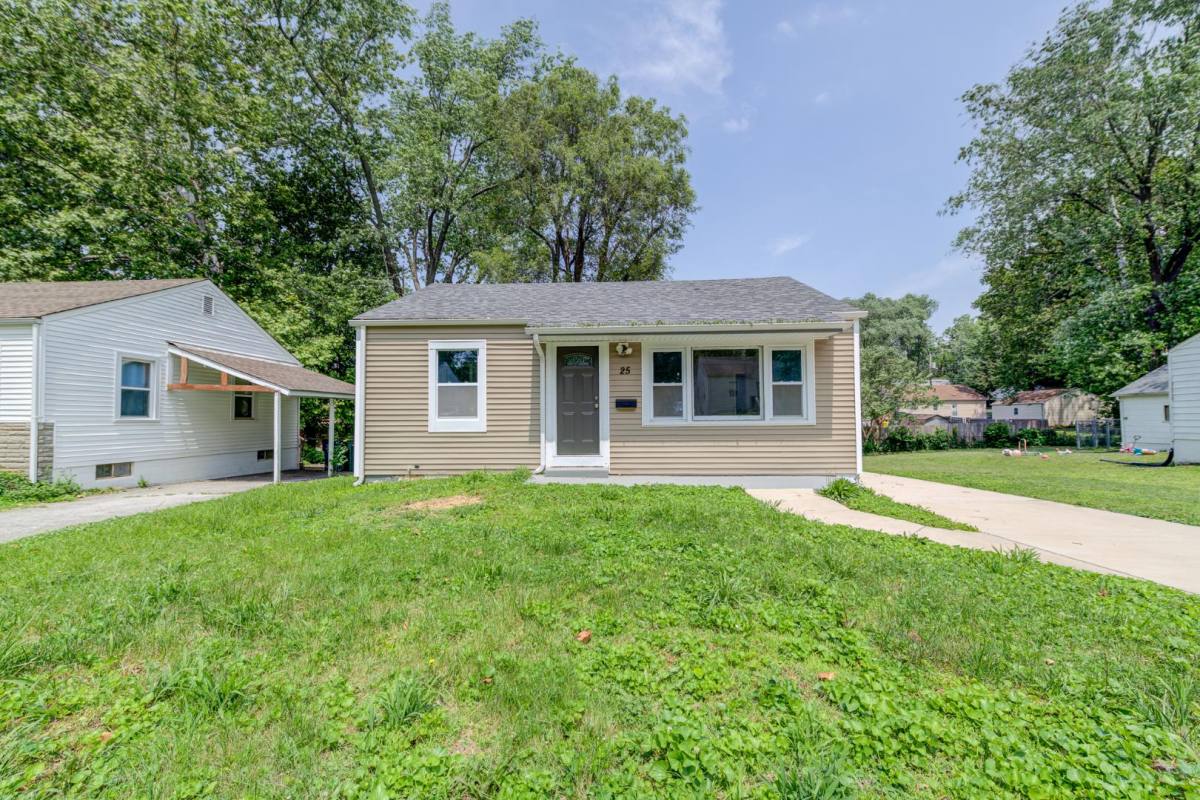House for rent at 25 Vierling Dr, Saint Louis, MO 63135