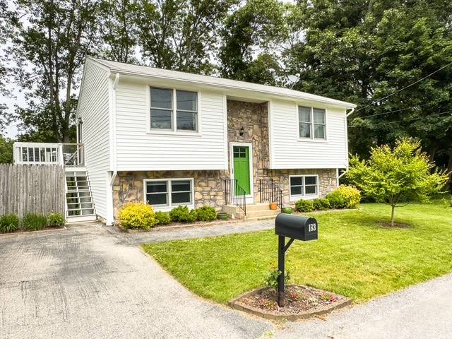 House for rent at 183 Richmond Dr, Warwick, RI 02888