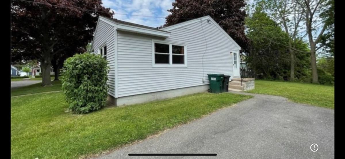House for rent at 2 Mohawk Terrace, Oswego, NY 13126