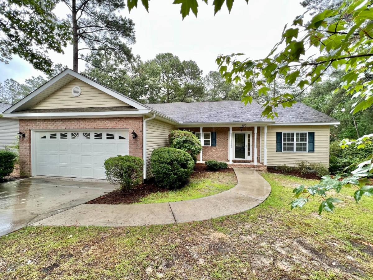 House for rent at 150 Sandhills Circle, Pinehurst, NC 28374