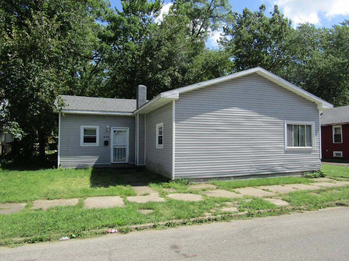 House for rent at 430 N Arthur St #430, South Bend, IN 46617