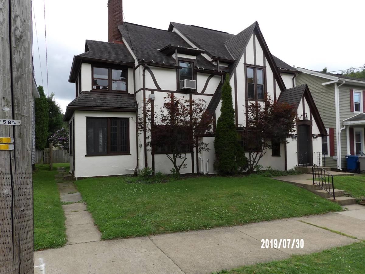 Apartment for rent at 432 Pine St - 2nd Floor, Meadville, PA 16335
