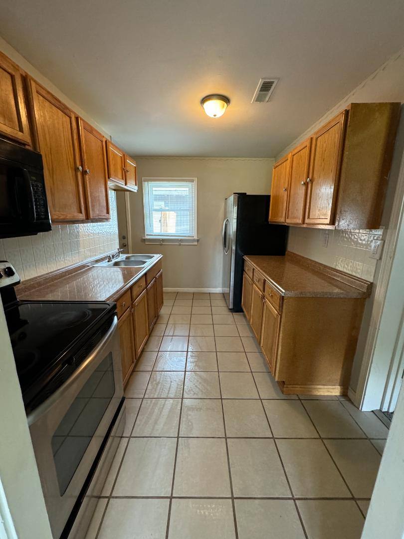 House for rent at 2416 Herbert Ave, Evansville, IN 47714