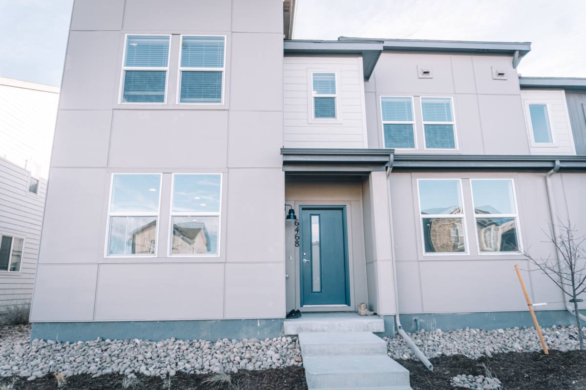 6468 N Ceylon St, Denver, CO 80249
