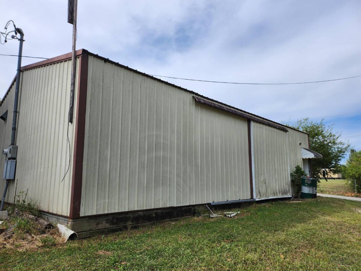 Apartment for rent at 35 County Farm Rd #STORAGE 30X40, Manchester, TN 37355