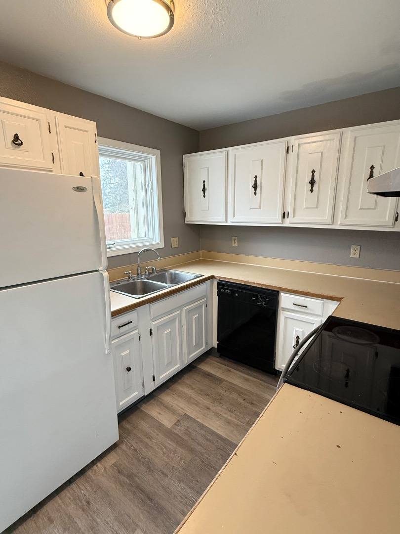 3816 Indiana St, Anchorage, AK 99503