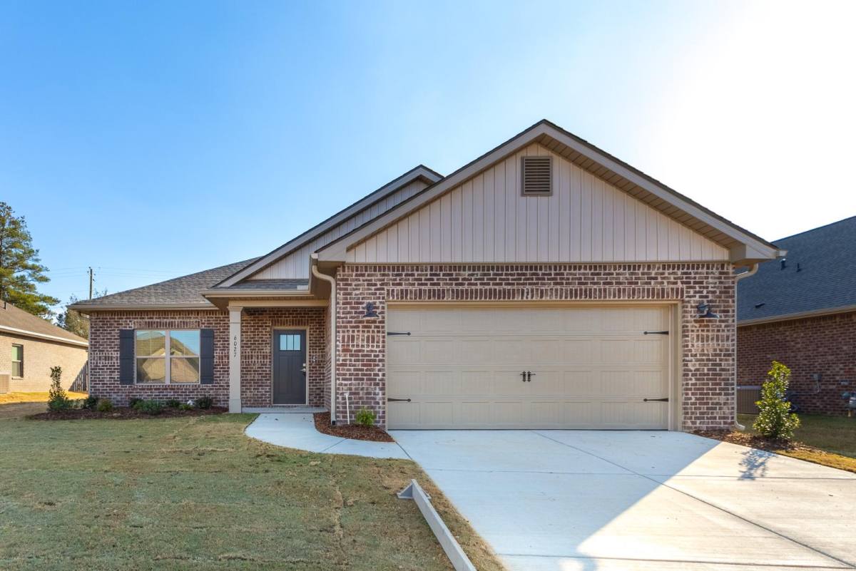 House for rent at 6027 Margie Collins Dr SE, Owens Cross Roads, AL 35763
