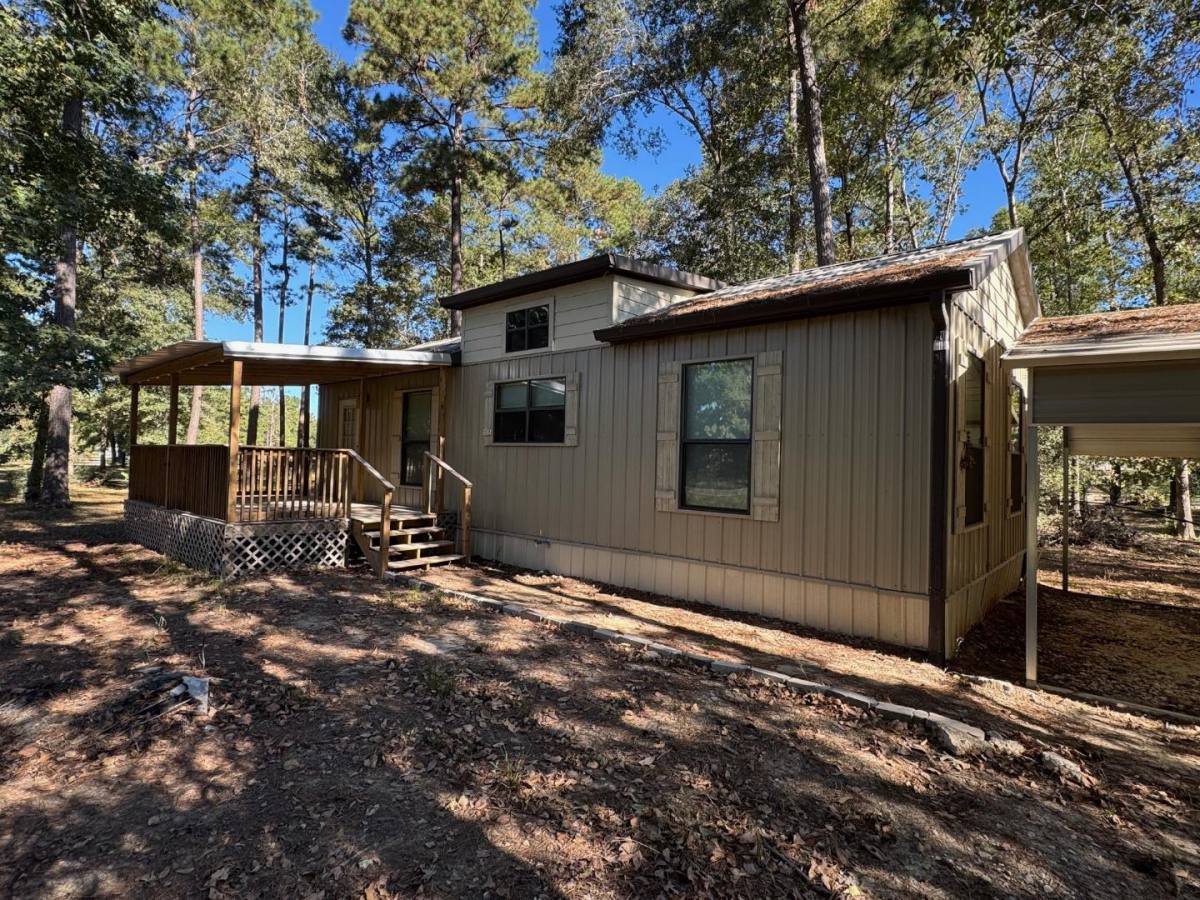 House for rent at 121 Woodway Acers #121, Livingston, TX 77351