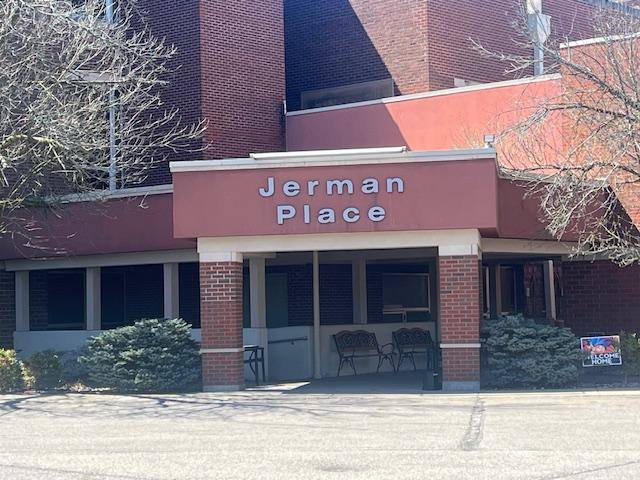 Apartment for rent at 316 W Walnut St #1-306, Greensburg, IN 47240