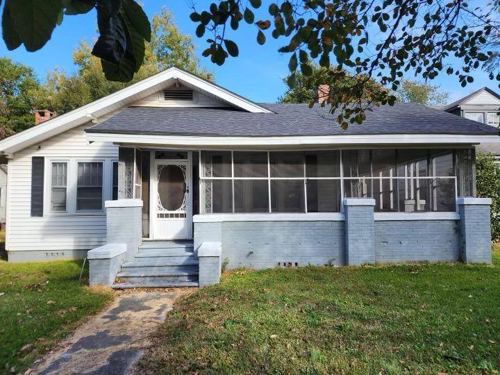 House for rent at 903 King Ave #903 Front, Florence, SC 29501