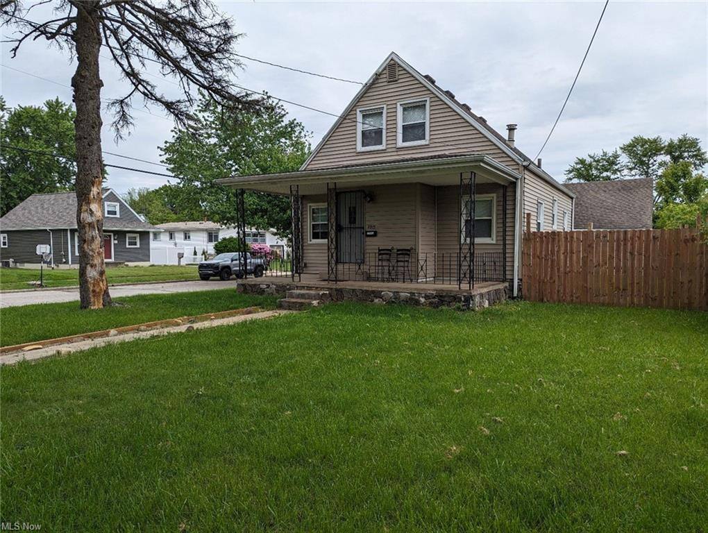 House for rent at 2915 Wingate Ave #SF, Akron, OH 44314