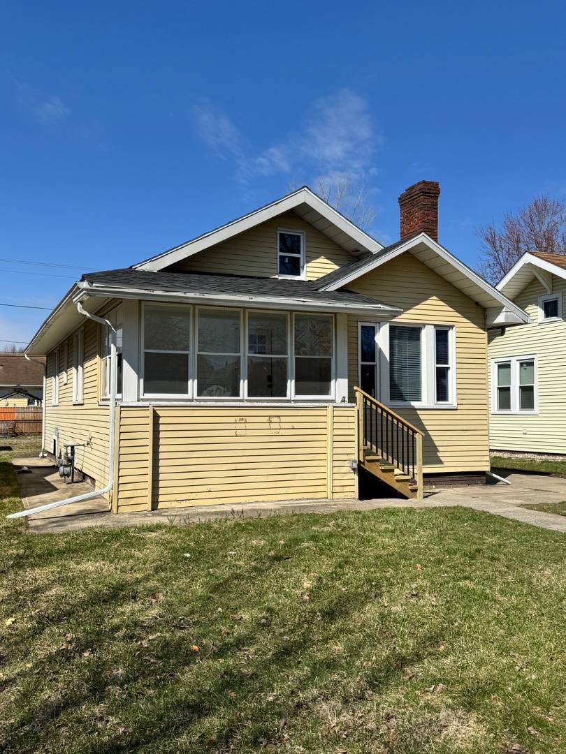 Apartment for rent at 1819 Roys Ave, Elkhart, IN 46516