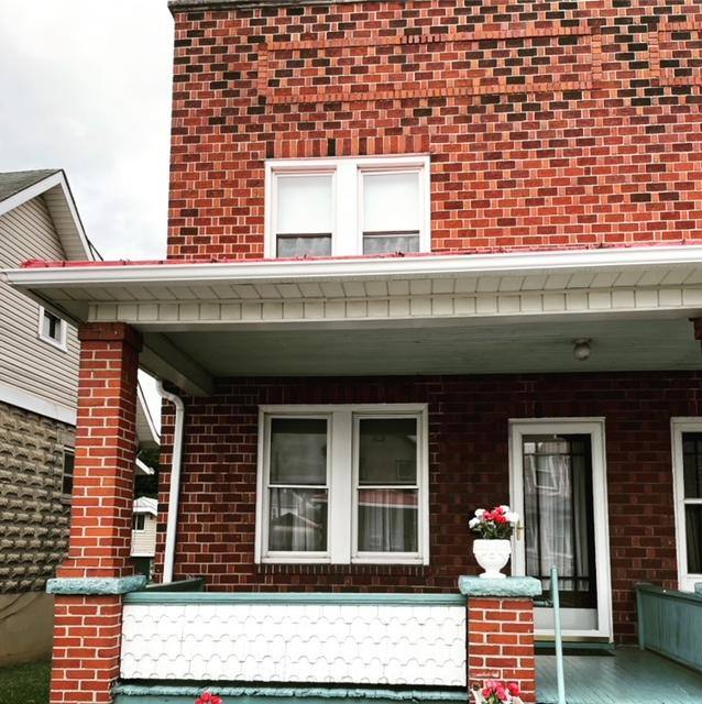 Townhouse for rent at 442 Pennsylvania Ave, Cumberland, MD 21502
