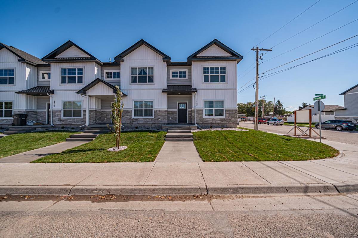 Townhouse for rent at 1491 Elmore Ave, Idaho Falls, ID 83402