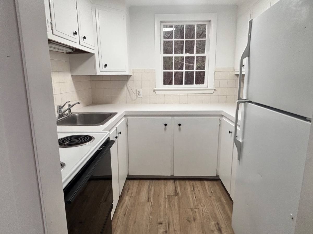 Apartment for rent at 700 Old Falmouth Rd #700, Marstons Mills, MA 02648