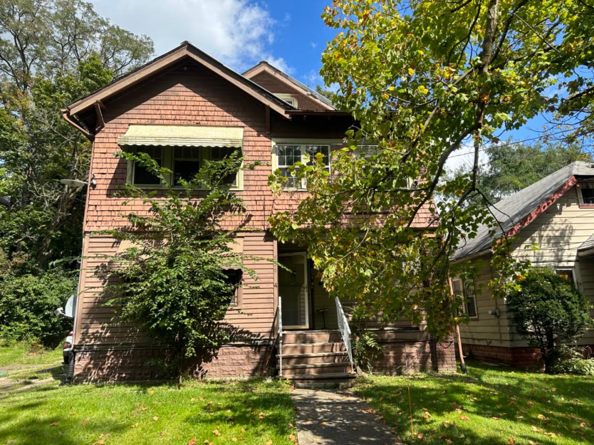 Apartment for rent at 654 Saint Louis Ave #654, Youngstown, OH 44511