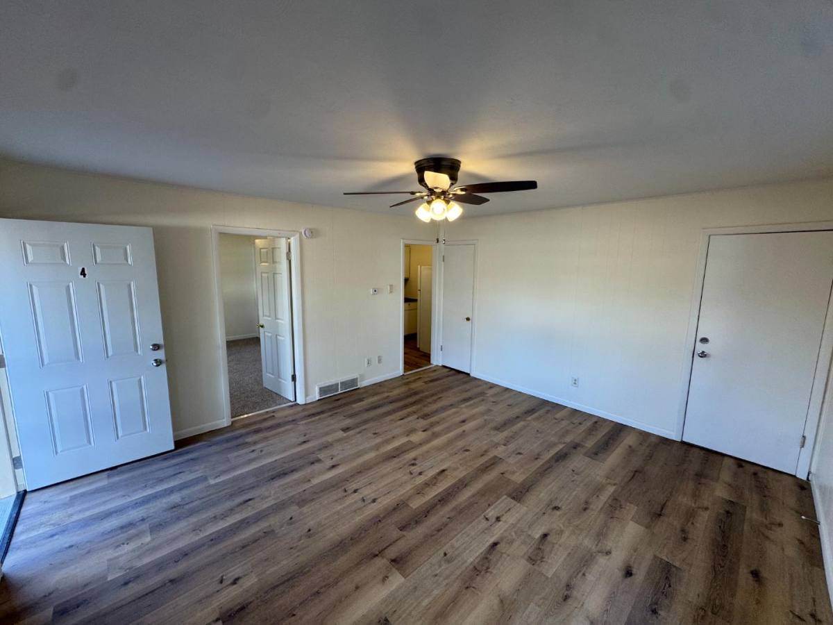Apartment for rent at 816 E Grove St #4, Bloomington, IL 61701