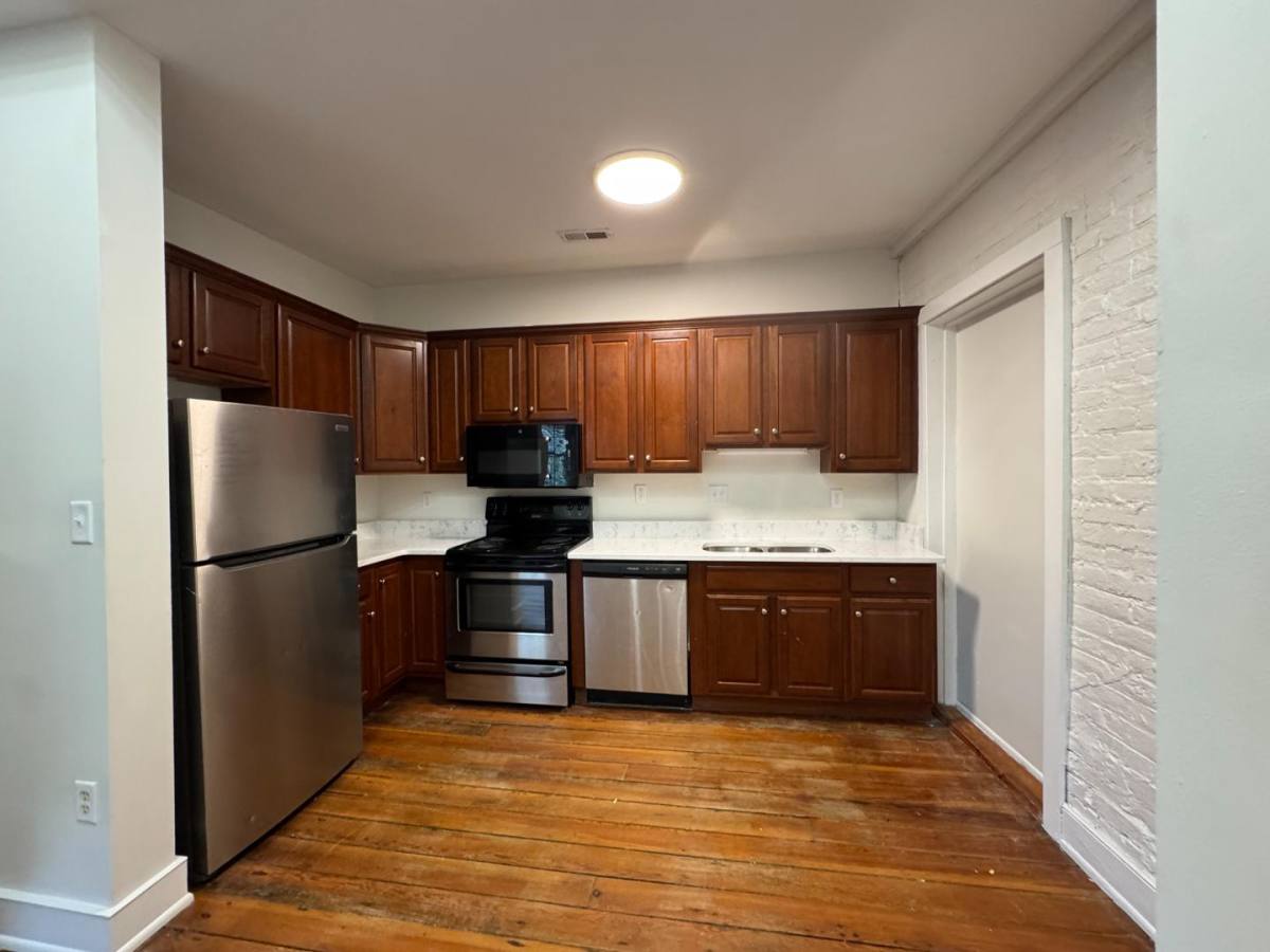 Apartment for rent at 404 N Sycamore St 322 N- B #322 Stre, Petersburg, VA 23803
