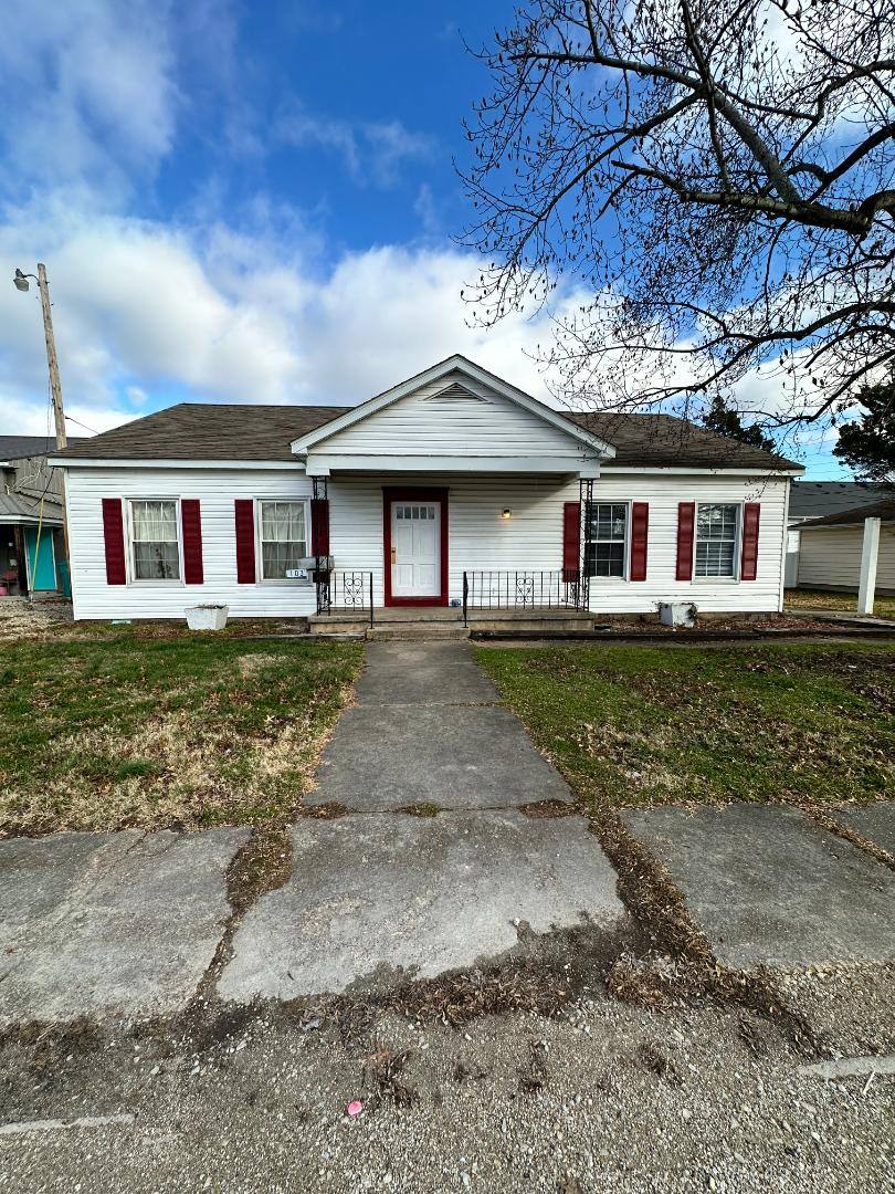 Apartment for rent at 103 S Green St #2, Cuba, MO 65453