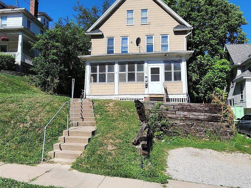Apartment for rent at 705 25th St #705, Moline, IL 61265