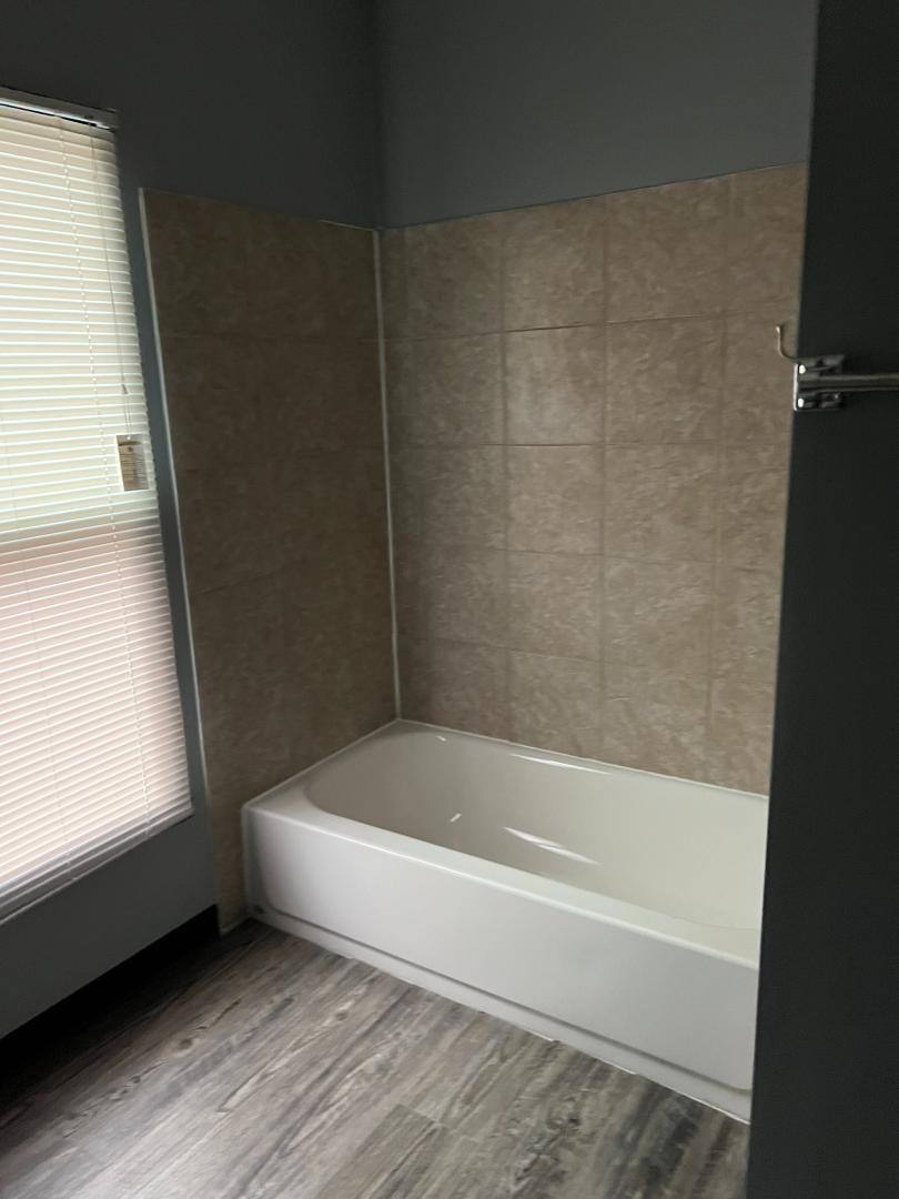 Apartment for rent at 1121 N Rockton Ave #2, Rockford, IL 61103
