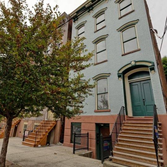 Apartment for rent at 196 N Pearl St #2, Albany, NY 12207