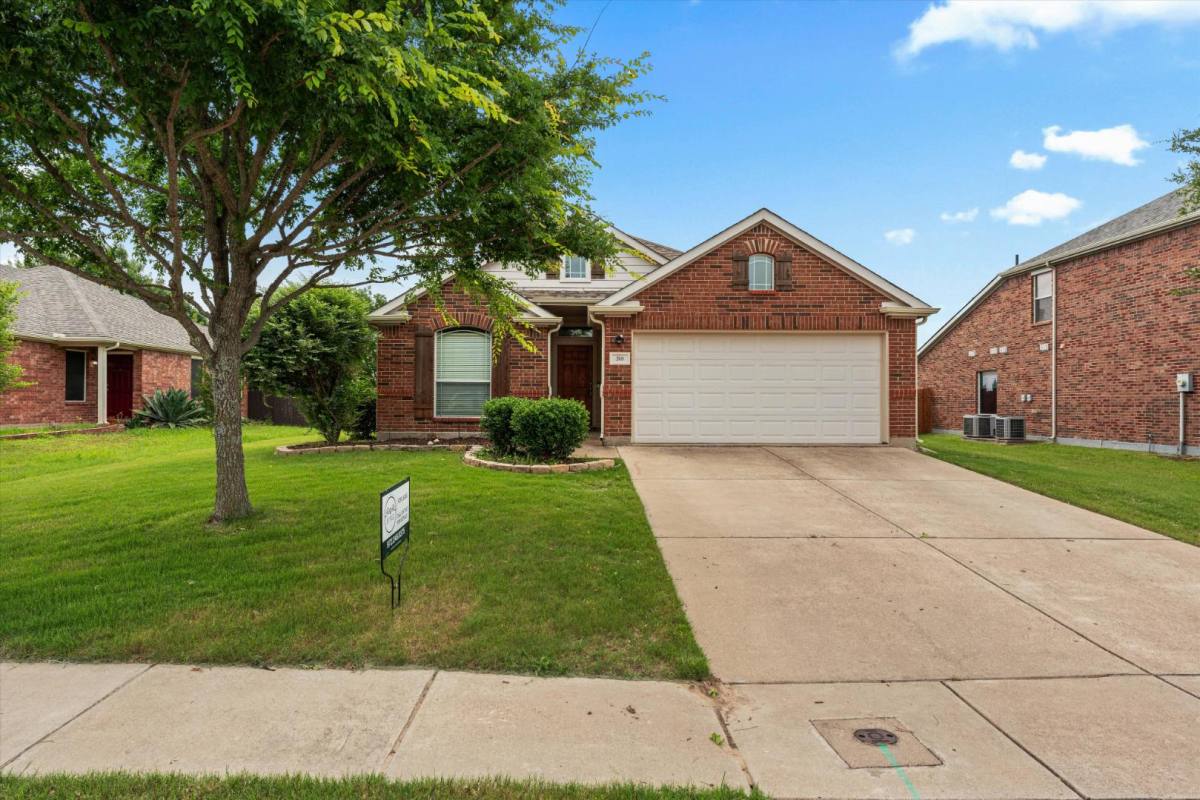 House for rent at 310 Meagan St, Waxahachie, TX 75165