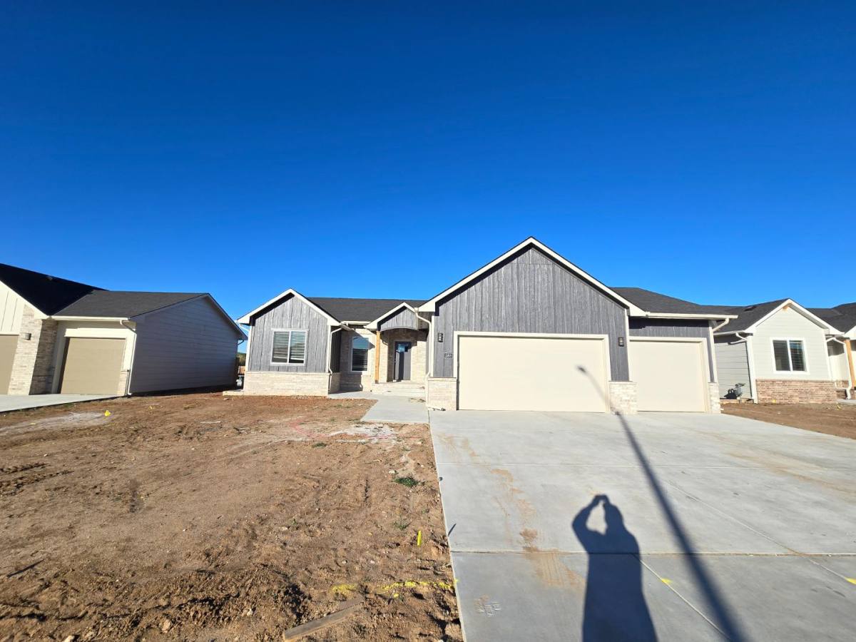 House for rent at 588 Long Path Court, Goddard, KS 67052