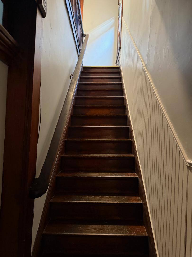 Apartment for rent at 1603 E Oak St #2, New Albany, IN 47150