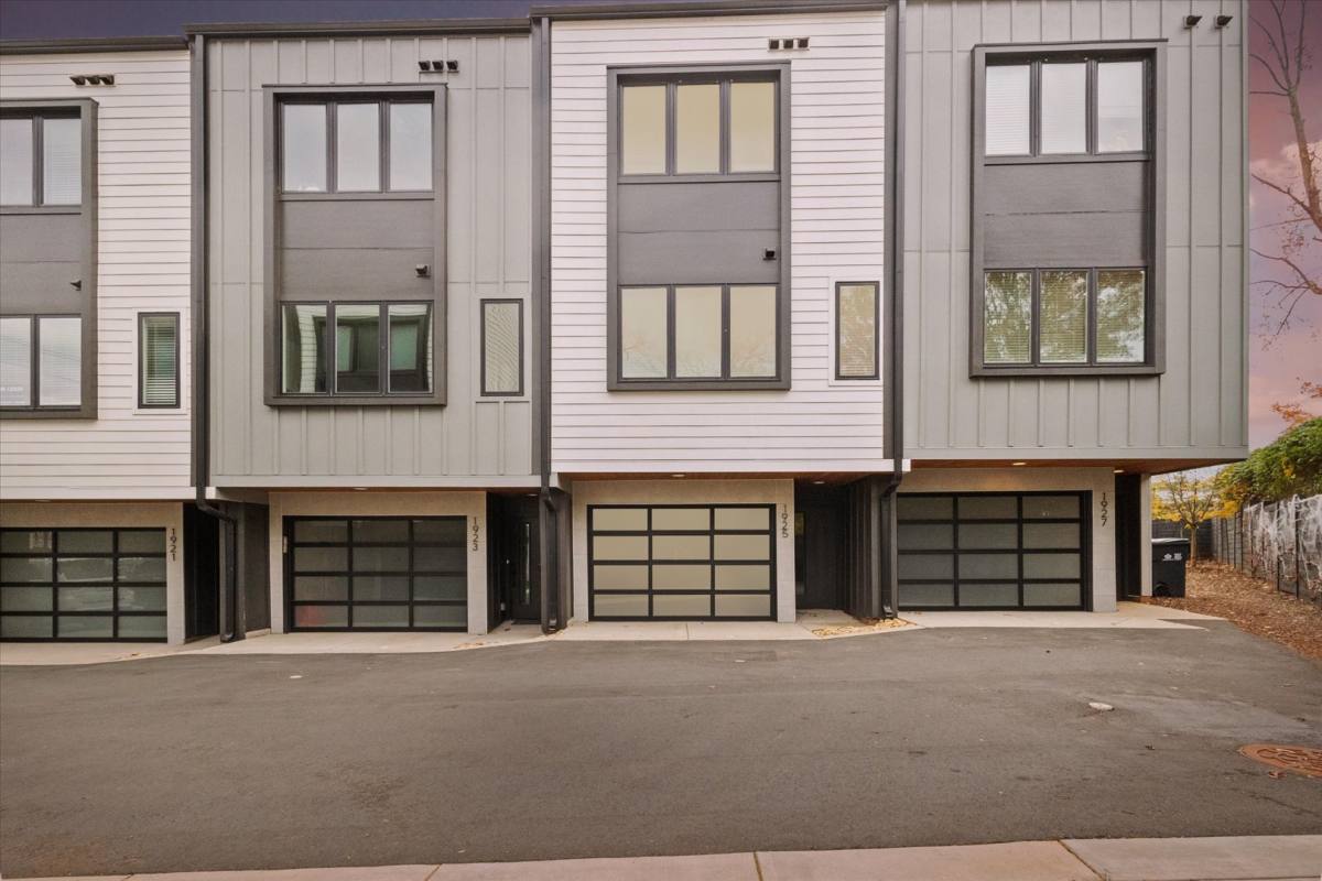 Townhouse for rent at 1925 W Trade St #WEST, Charlotte, NC 28216