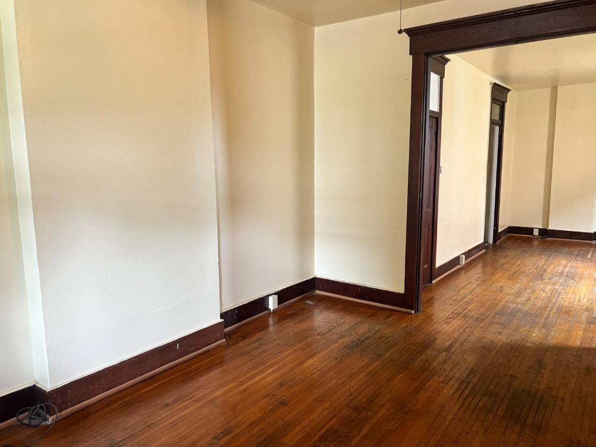 Apartment for rent at 116 S 14th St, Richmond, IN 47374