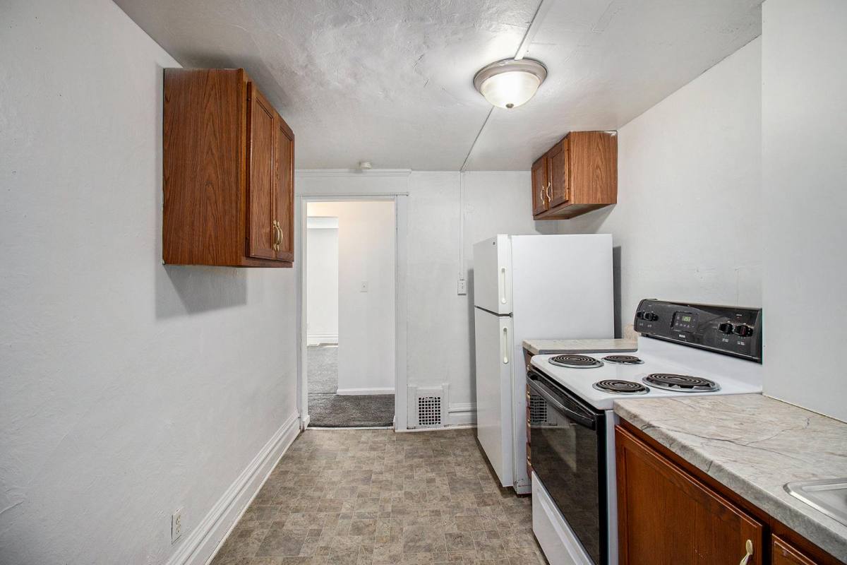 Apartment for rent at 147 Isbell St, Lansing, MI 48910