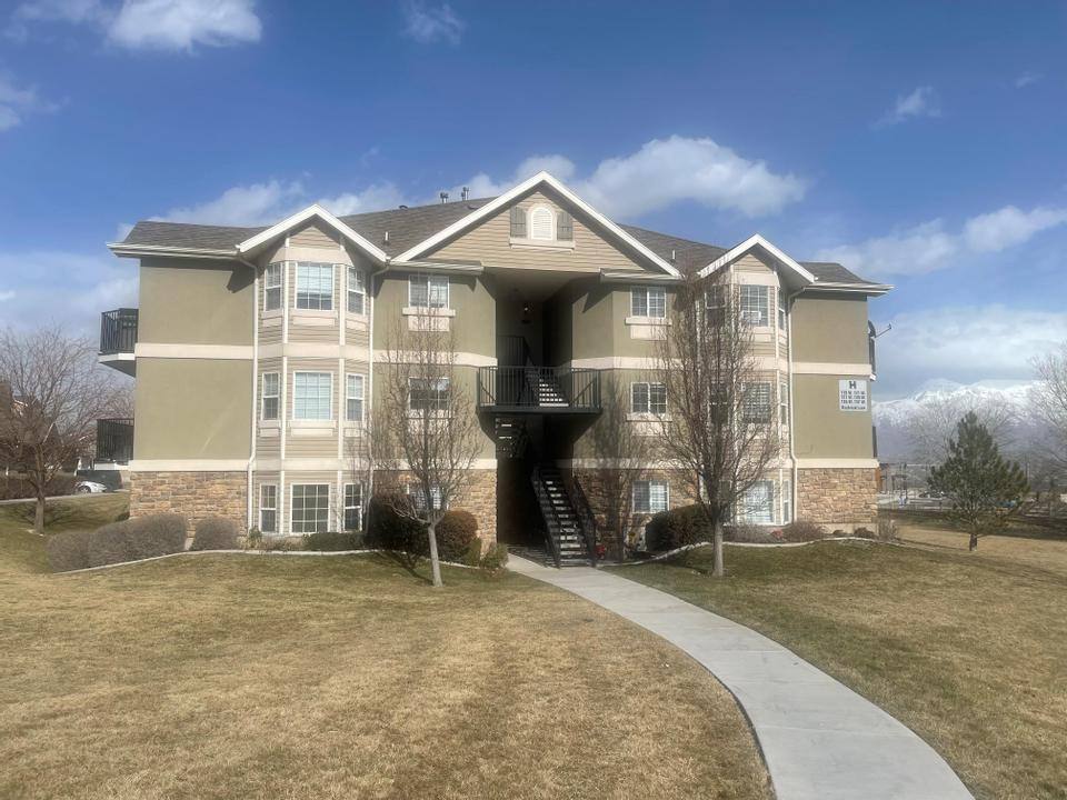 Condo for rent at 129 W Daybreak Lane #5, Saratoga Springs, UT 84045