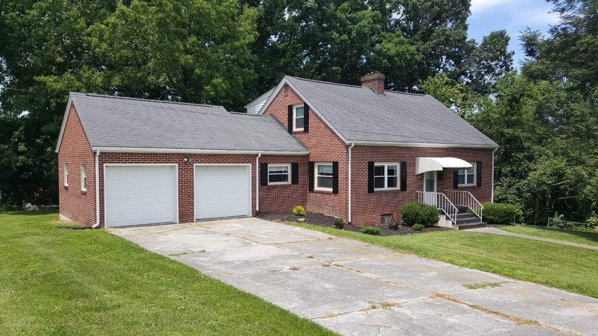 House for rent at 306 6th Ave #306, Radford, VA 24141