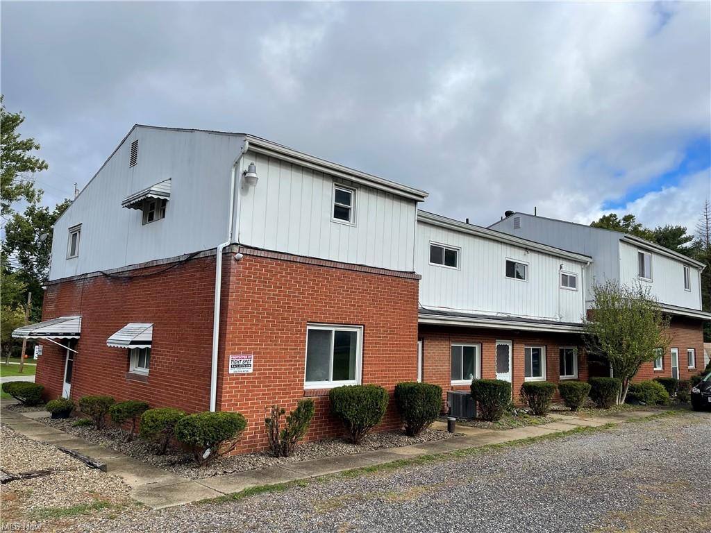 Apartment for rent at 5885 Youngstown Hubbard Rd #4, Hubbard, OH 44425