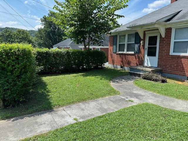 Apartment for rent at 211 Carson Lane, Bristol, TN 37620