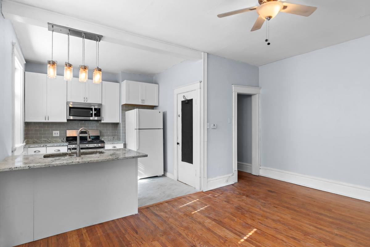 Apartment for rent at 4016-18 Flad Ave #4016 2F, Saint Louis, MO 63110