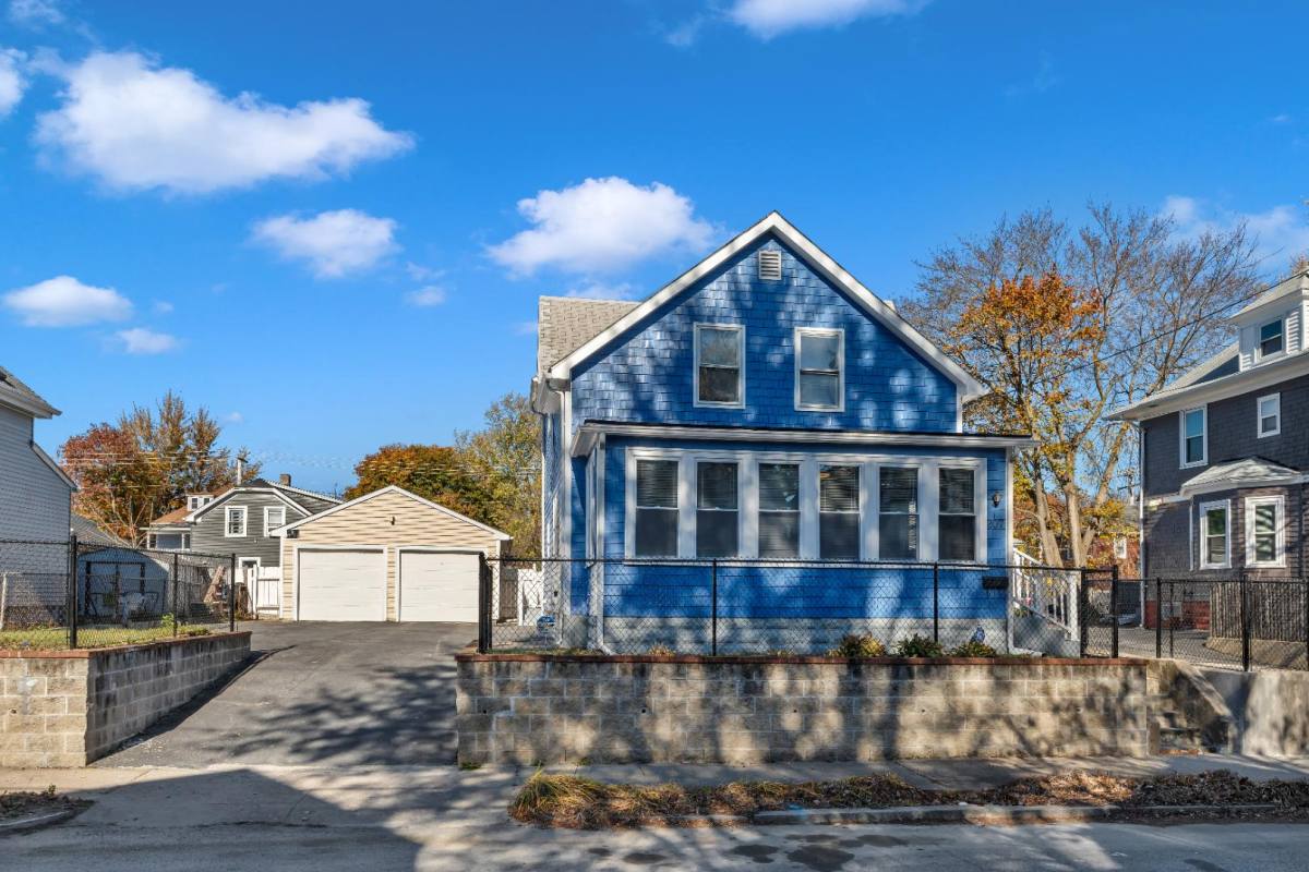 House for rent at 207 Smith St #1, Providence, RI 02905