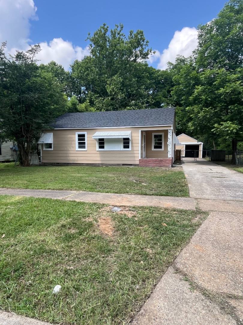 House for rent at 5122 Bienville Ave, Shreveport, LA 71108