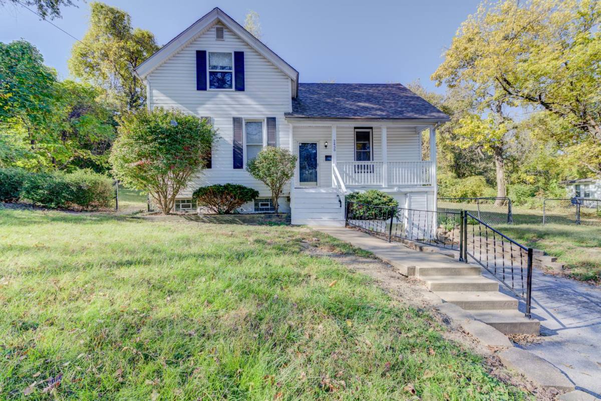 House for rent at 2438 Mary Ave, Saint Louis, MO 63136